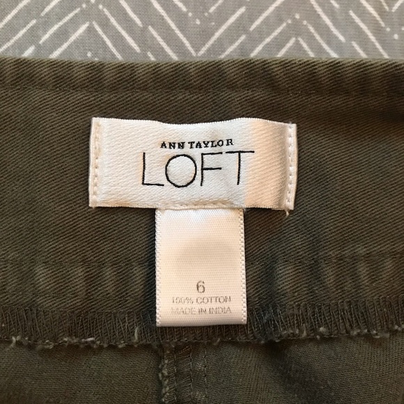 Ann Taylor LOFT Olive Khaki Shorts - Picture 3 of 4